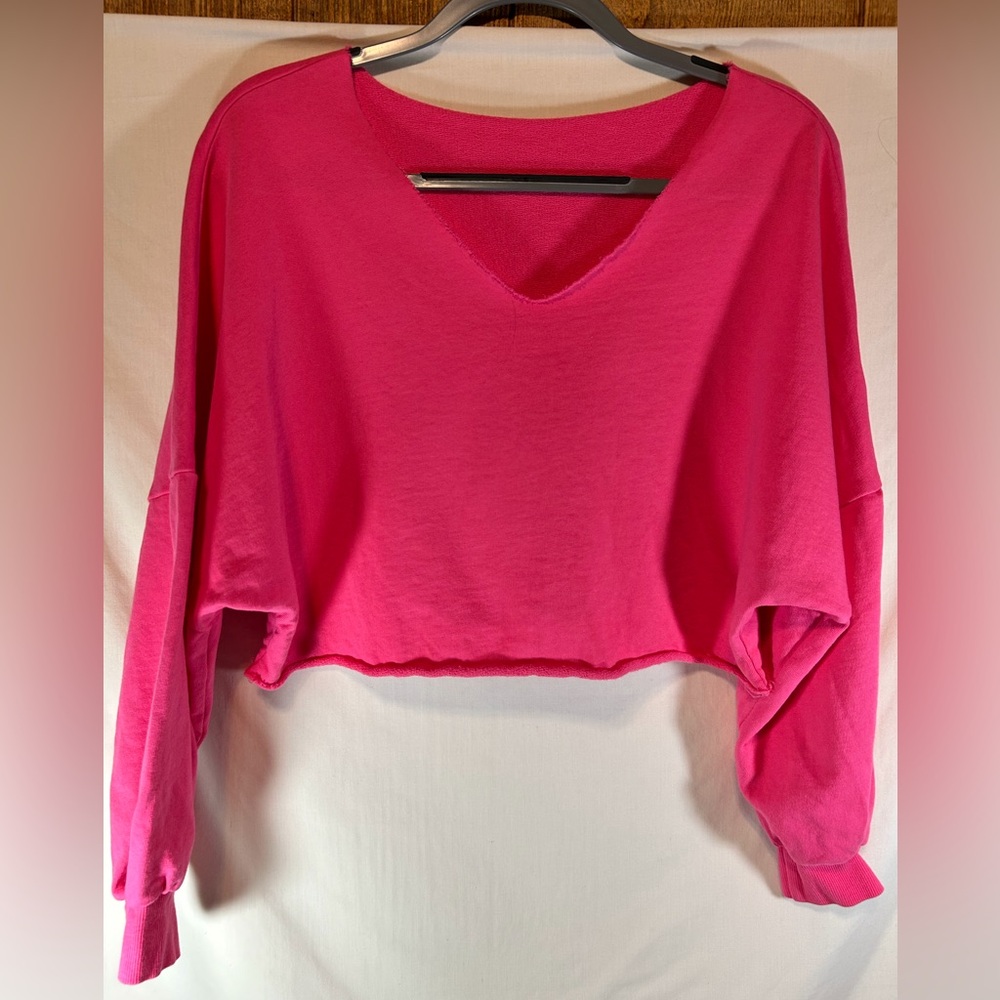 She in Women’s pink 3/4 sleeve crop sweatshirt petite XS